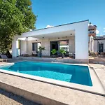 Casa Dea Vila *